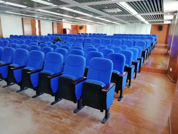 Κίνα εκκλησία αιθουσών συνεδριάσεων 580*750*1000MM που διπλώνει λαστιχένιο ξύλινο Armrest καθισμάτων θεάτρων προμηθευτής